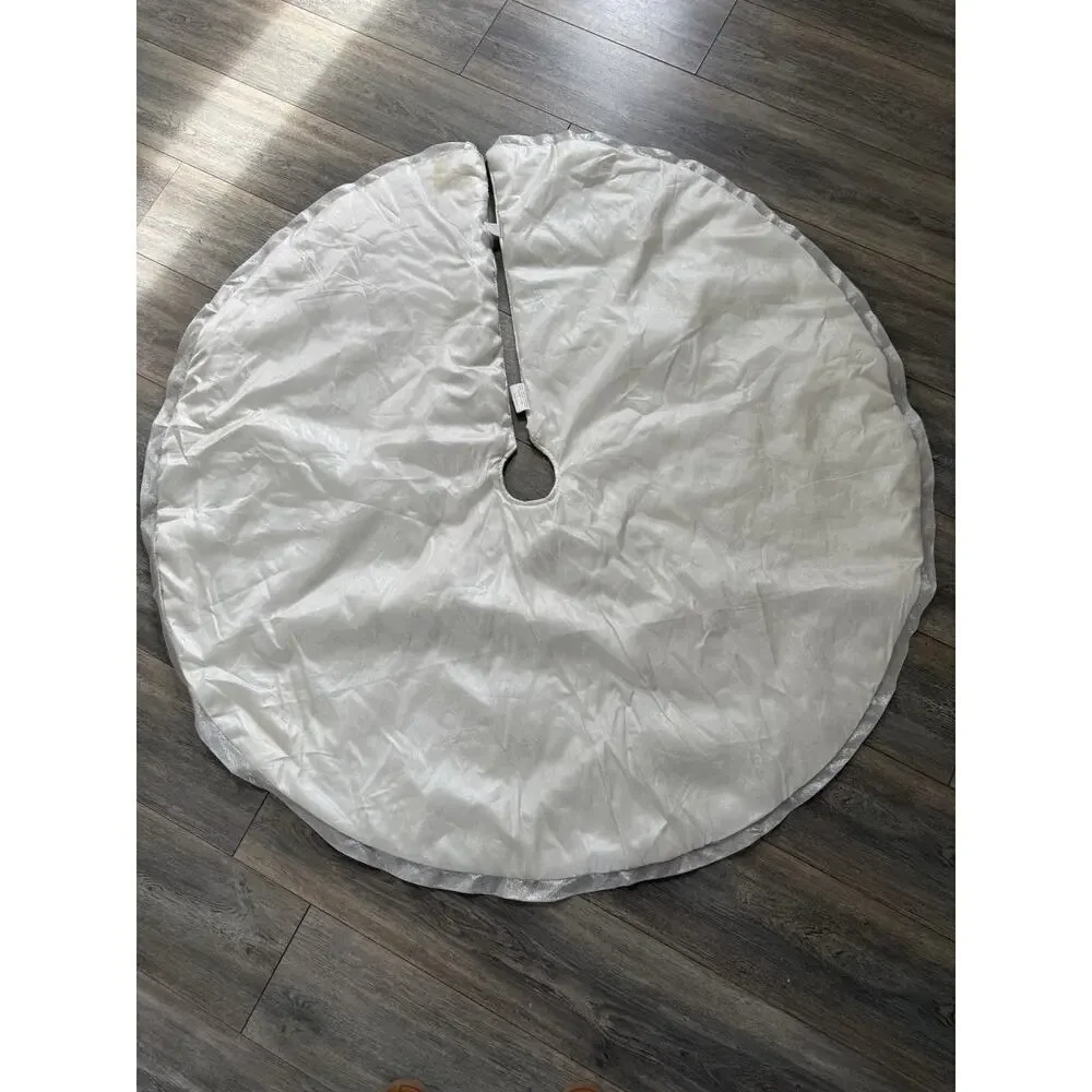 Metallic Silver Fabric Round Tree Skirt 50” Glitter Contemporary Modernist